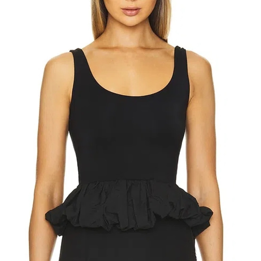 ❤️ 🆕 ELEGANT Black Crinkle Peplum Top Size L